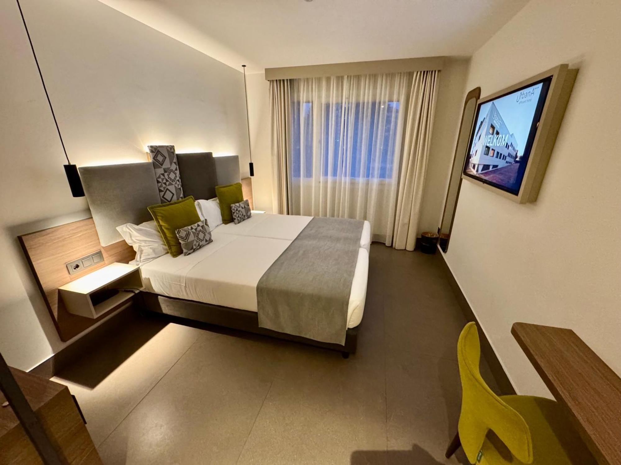 Urban A+++ Hotel Трес Кантос Экстерьер фото